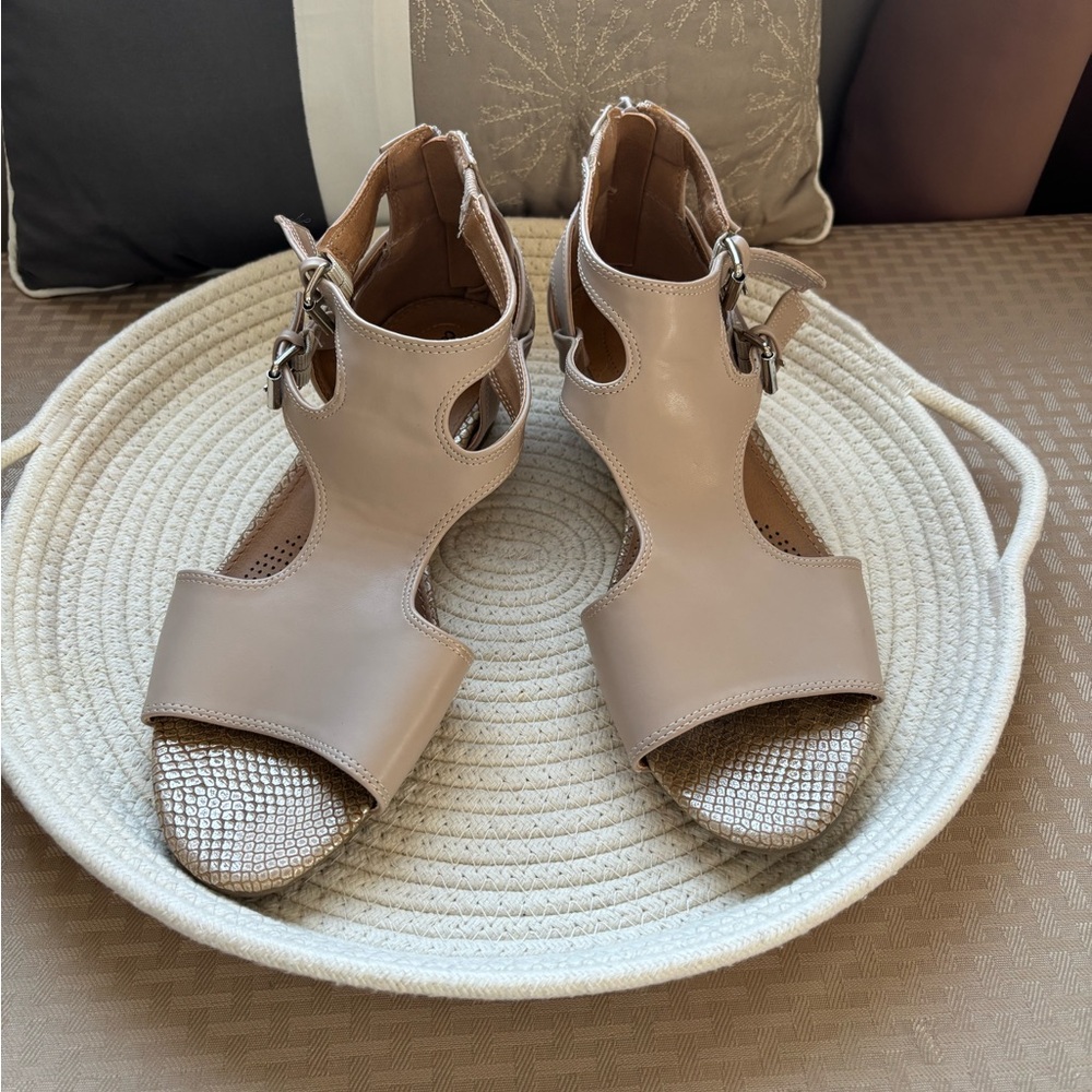 Comfortview Beige Women's Wedge Sandals